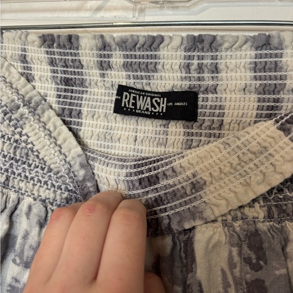 Boho Gray and White Tie-Dye Wide-Leg Pants - Picture 4 of 5